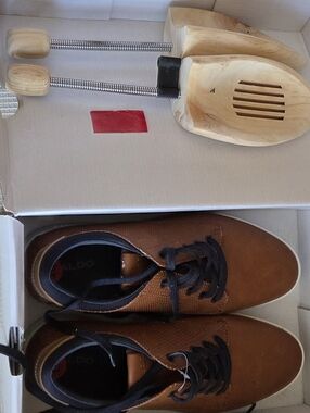 New ALDO Cognac Shoes With Wooden Shoe Tree Men's Size 10